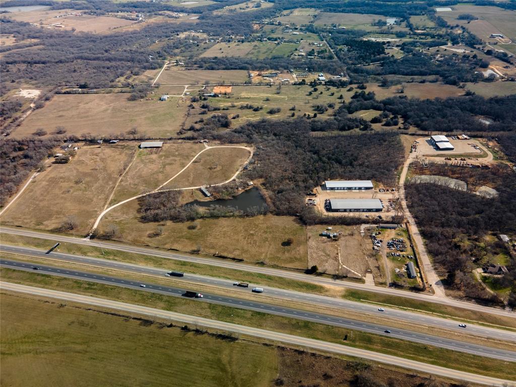 8445 S Interstate 35w Property Photo 38