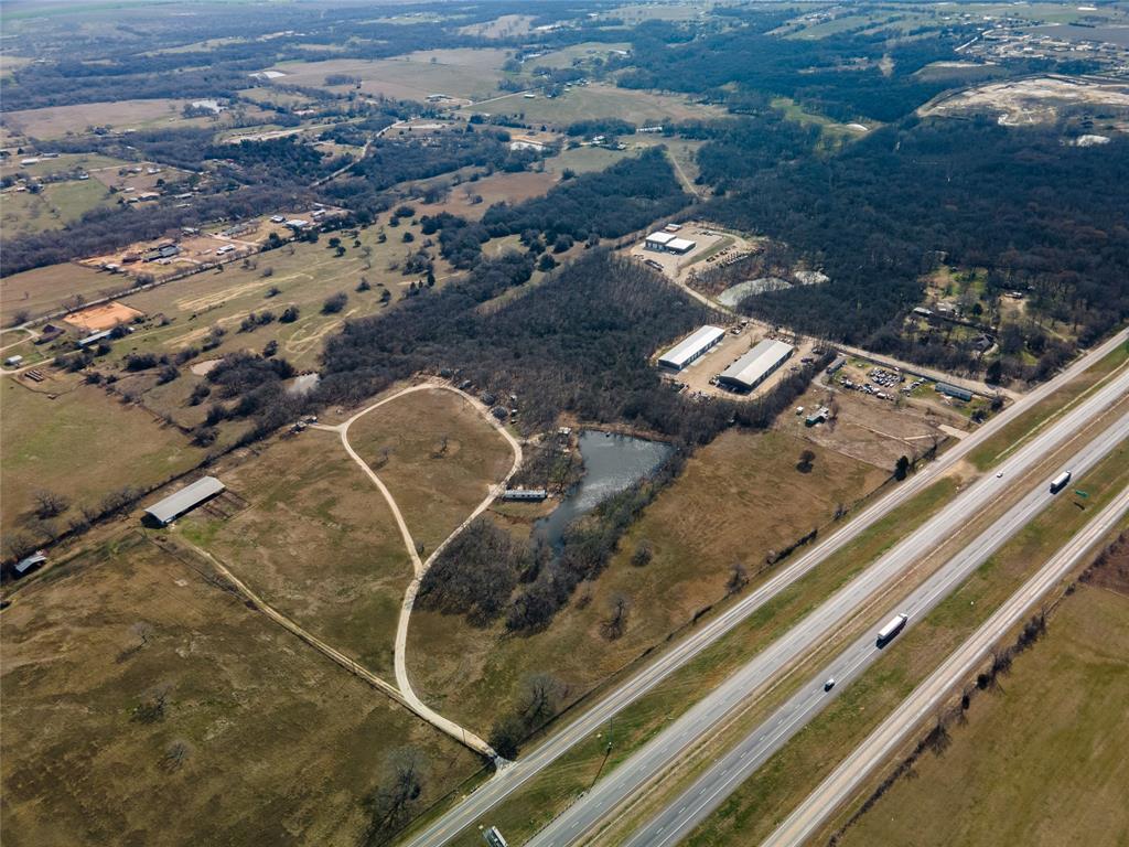 8445 S Interstate 35w Property Photo 39