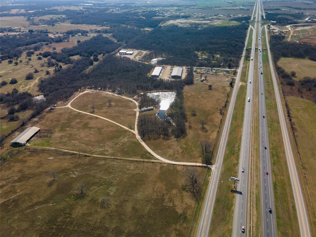 8445 S Interstate 35w Property Photo 40