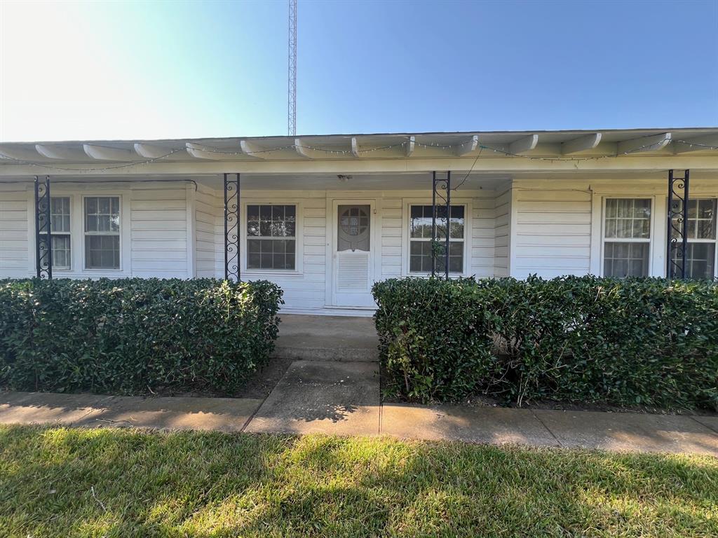 12421 Us-175 Property Photo