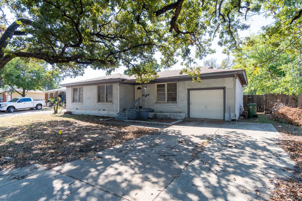 929 Brown Trail Property Photo