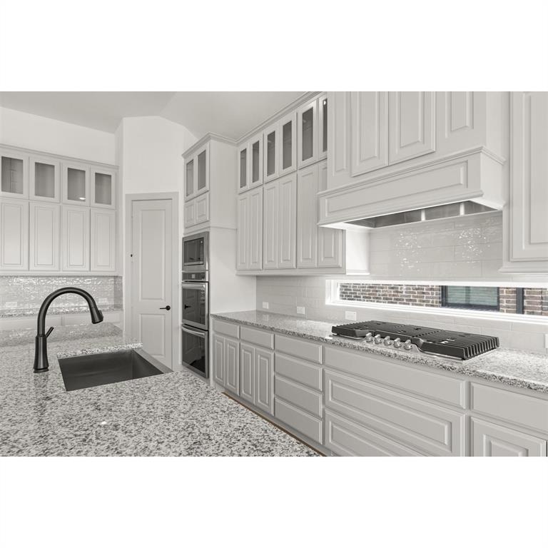 9636 Westchester Drive Property Photo 11