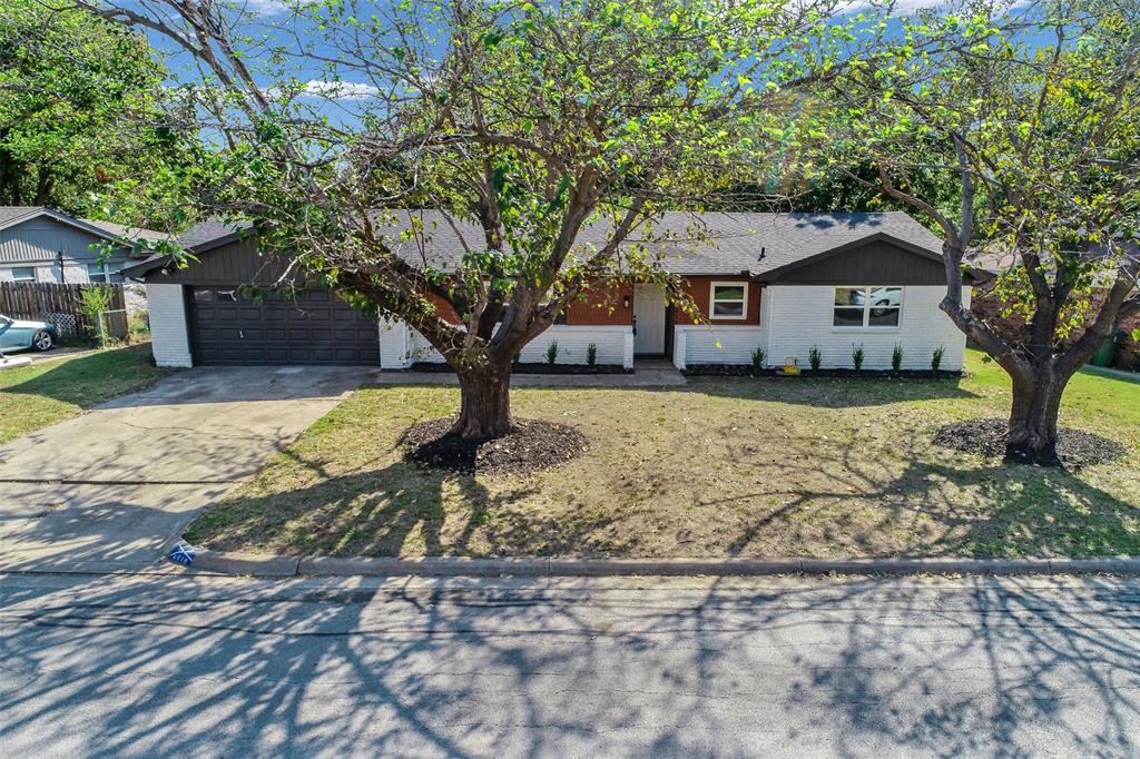 4916 Redondo Street Property Photo 1