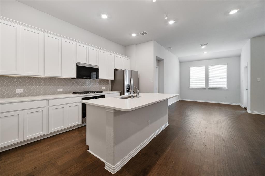 1618 Blackbird Lane Property Photo 3