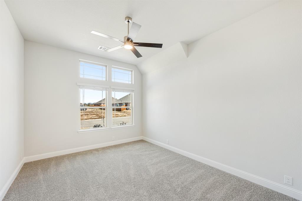 5402 Rowlan Row Property Photo 10