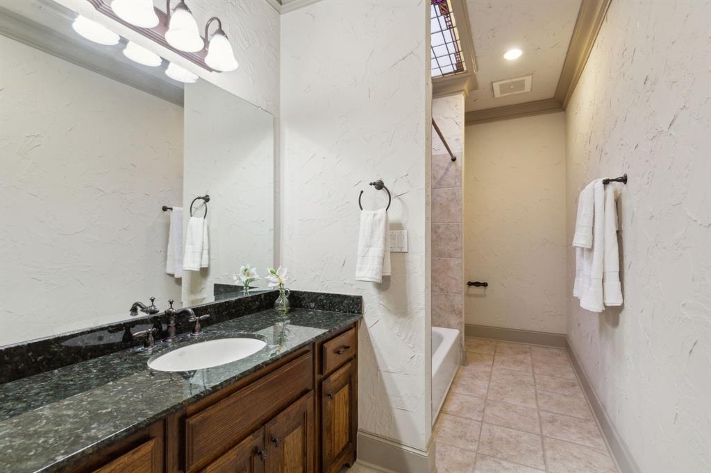 2586 King Arthur Boulevard Property Photo 27