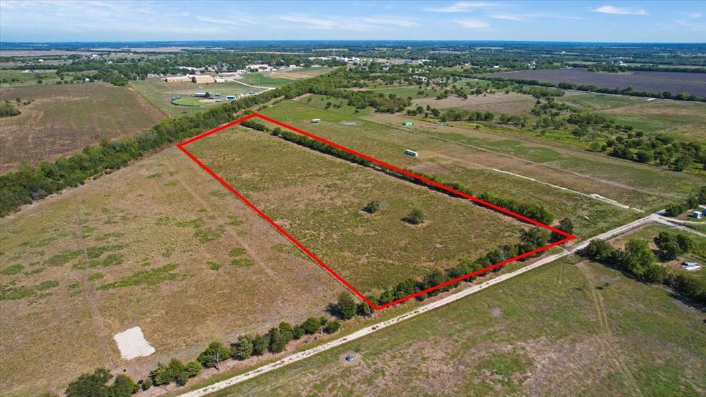 534 Deer Lane Property Photo 3