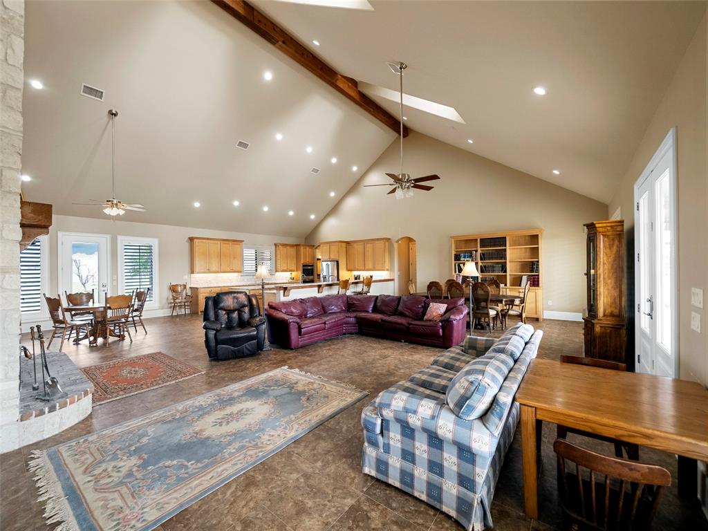 453 Tower Road Property Photo 16