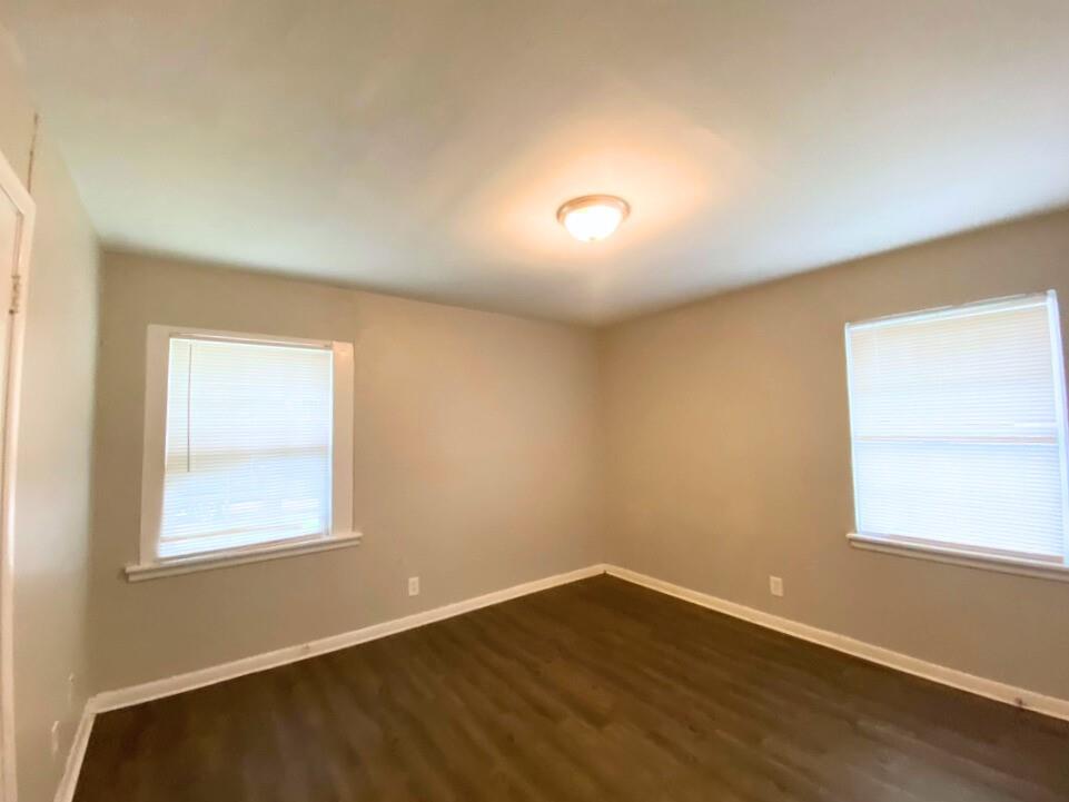 2501 Normont Circle Property Photo 9