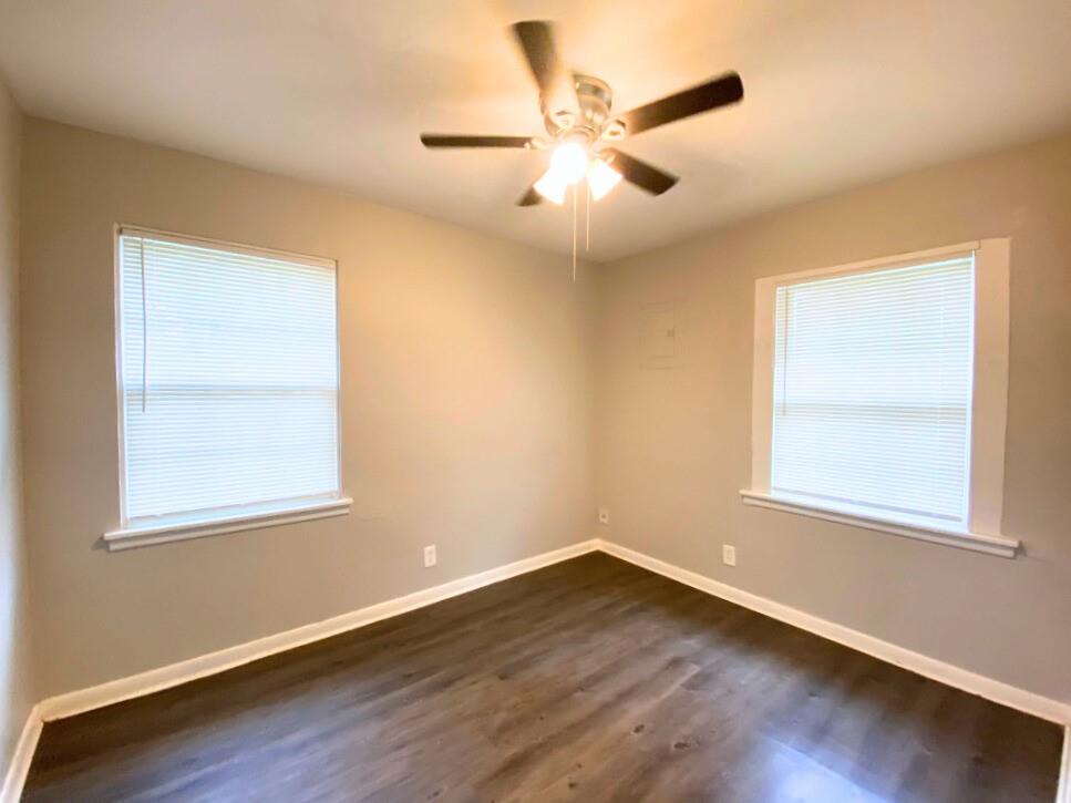 2501 Normont Circle Property Photo 10
