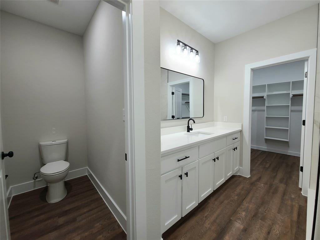 1710 W Parnell Property Photo 12