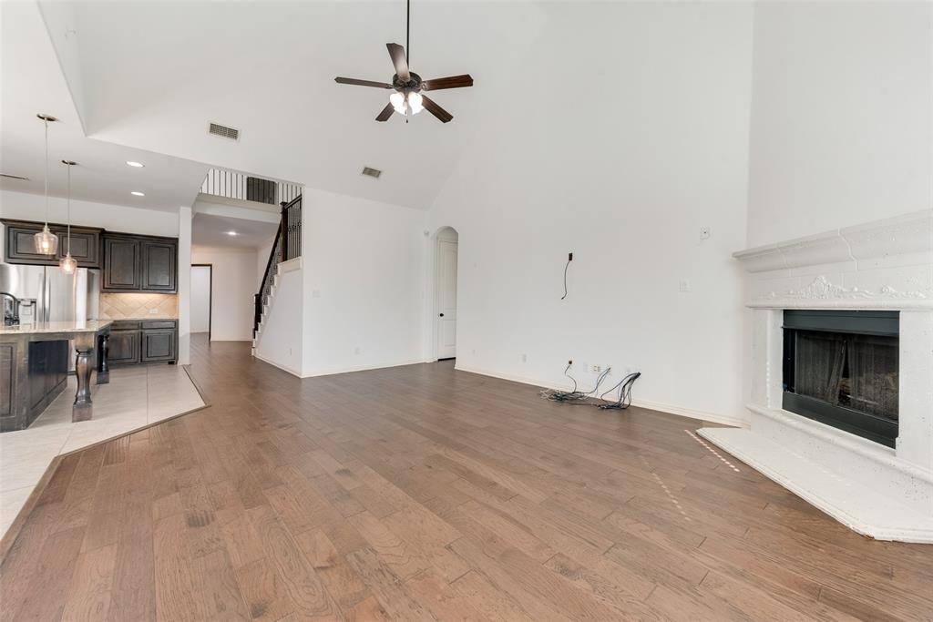 5625 Granada Drive Property Photo 4