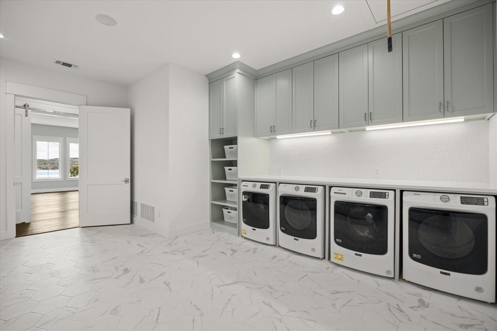 5335 Power Road Property Photo 14
