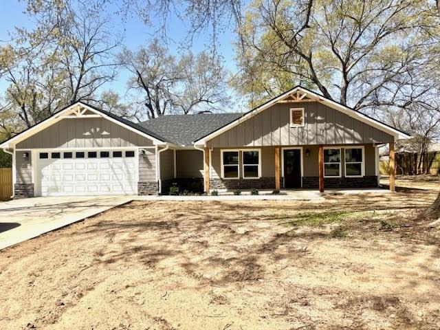 641 N Weldon Street Property Photo 1