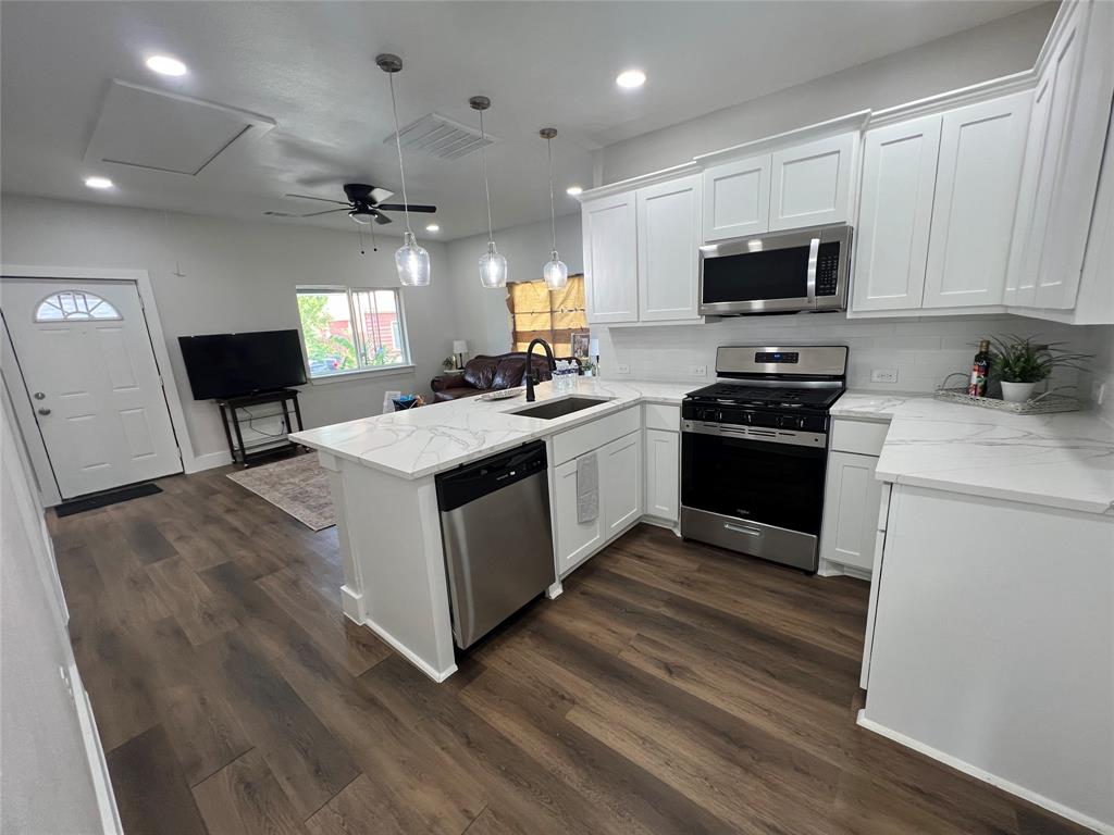 6675 Half Elm Street Property Photo 1