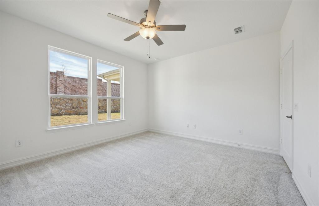 4329 Woods Court Property Photo 6