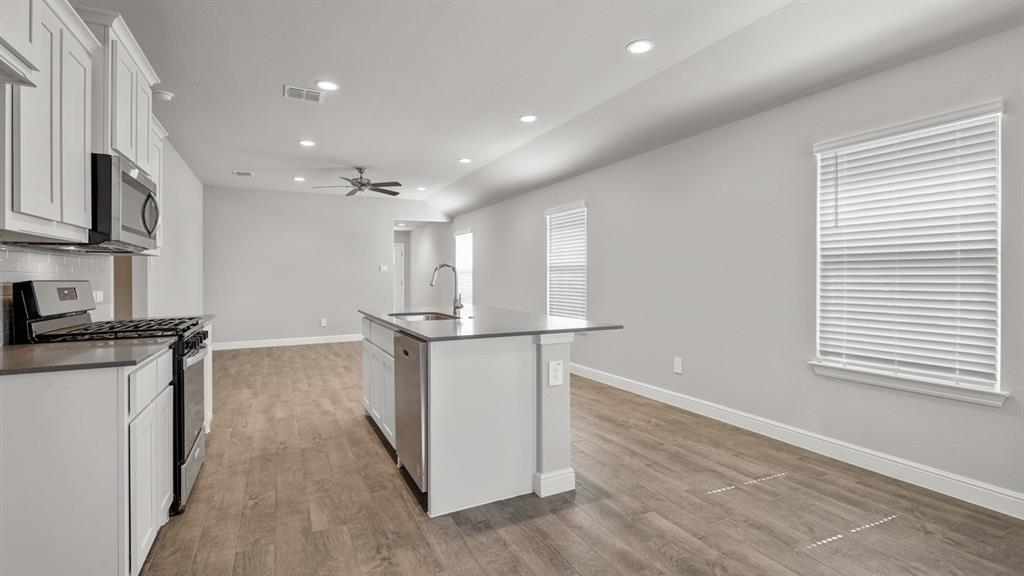 648 Capstone Circle Property Photo 10