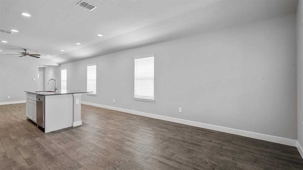 648 Capstone Circle Property Photo 11