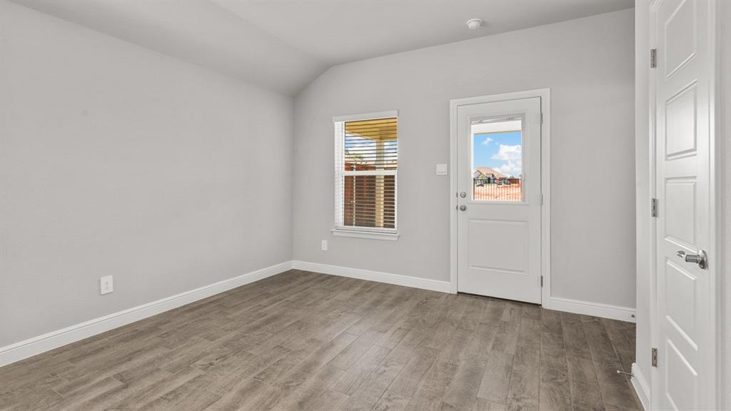 648 Capstone Circle Property Photo 14