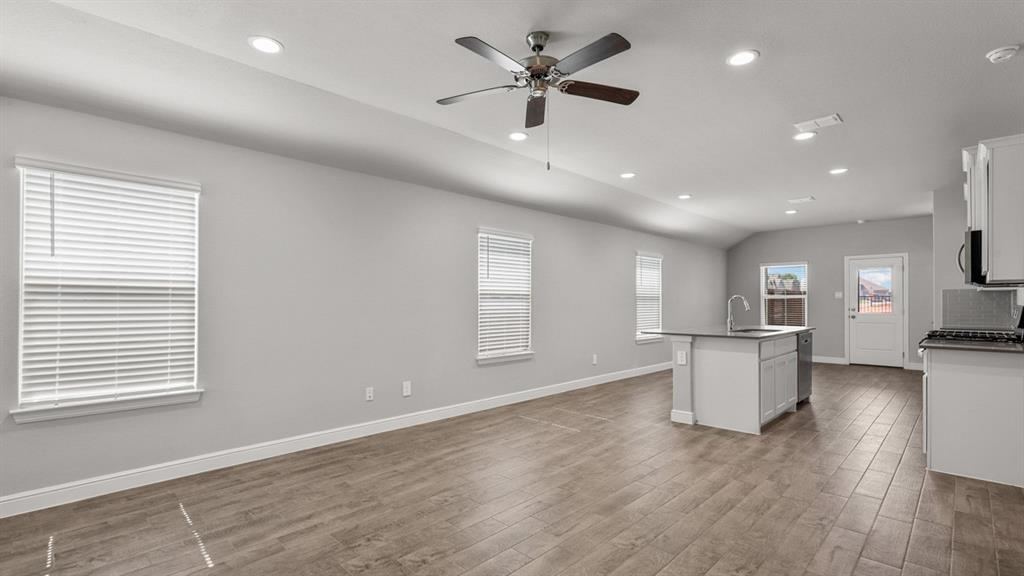 648 Capstone Circle Property Photo 15