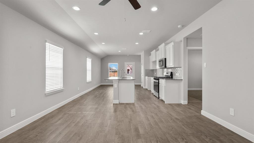 648 Capstone Circle Property Photo 16
