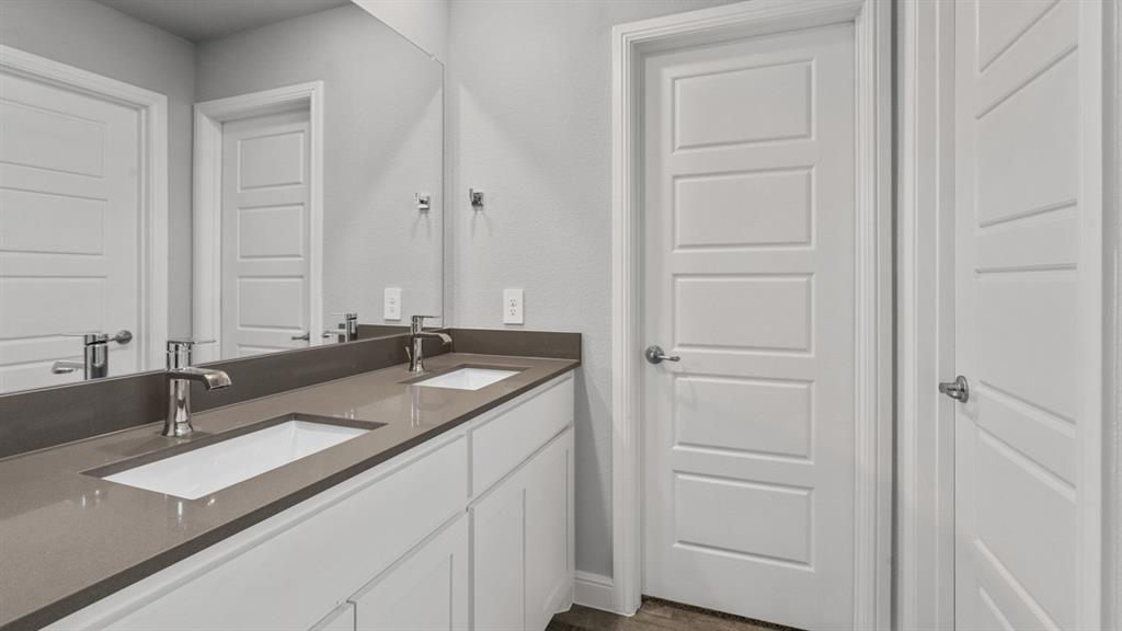 648 Capstone Circle Property Photo 24