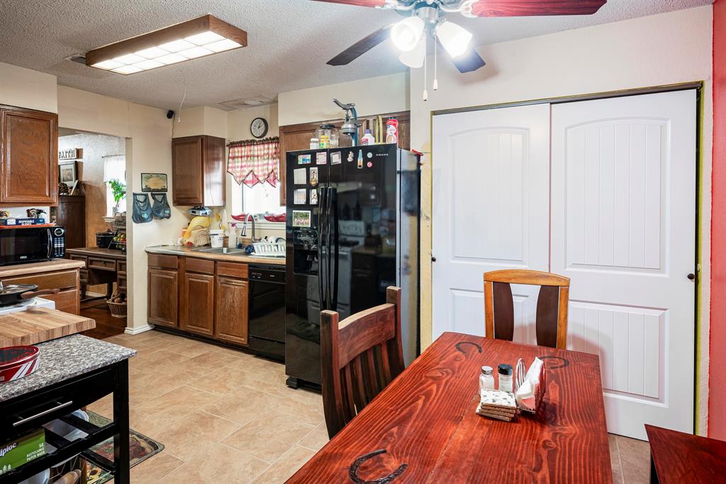 11678 S State Highway 121 Highway Property Photo 18