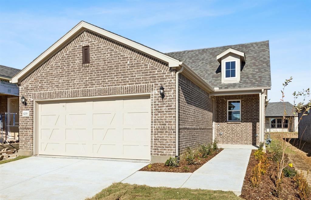 1233 Bogart Way Property Photo 1
