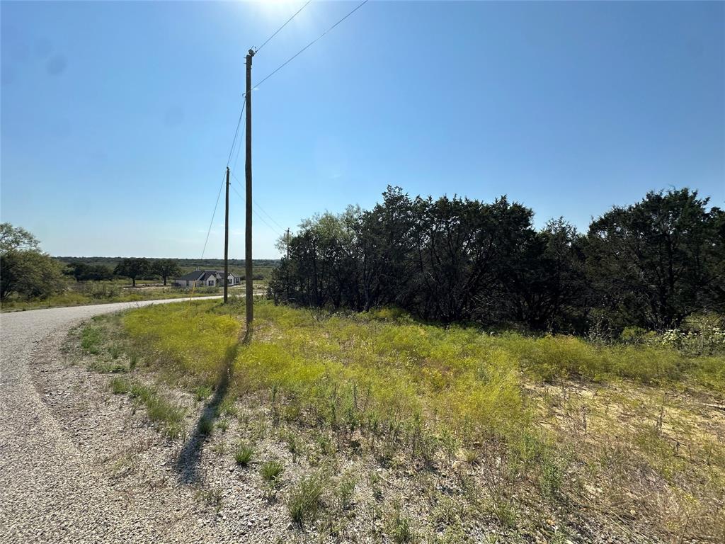 106 Wooded Acres Drive Property Photo 9