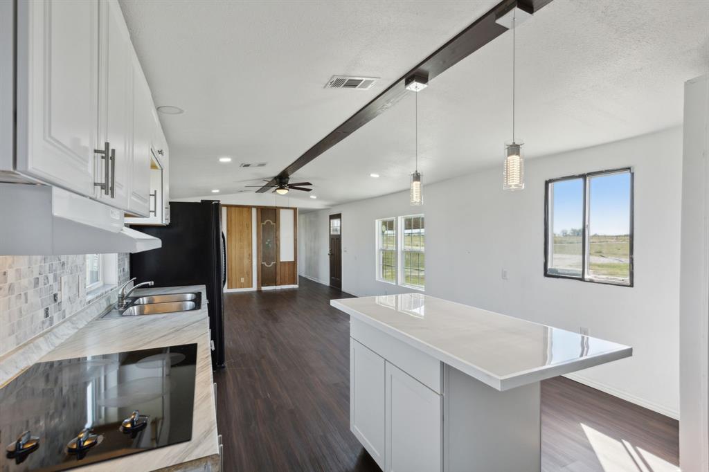 211 Alton Lane Property Photo
