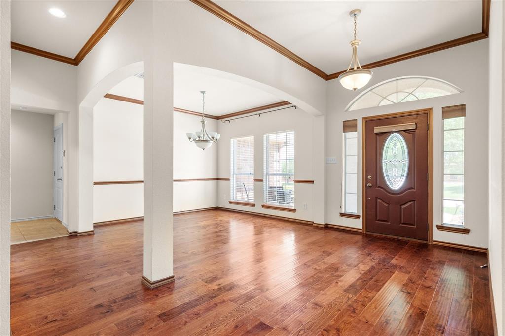 7710 Valley Ridge Drive Property Photo 4