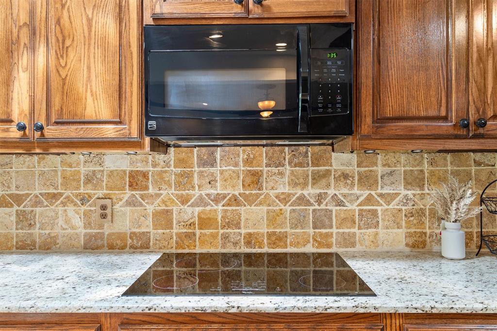 7710 Valley Ridge Drive Property Photo 13