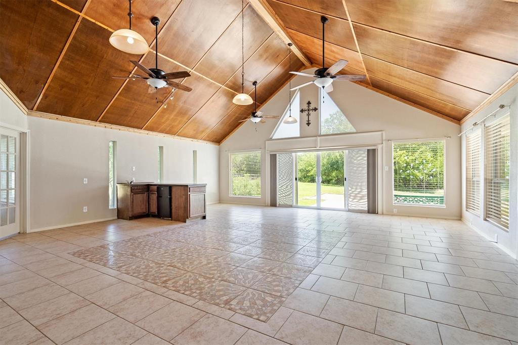 7710 Valley Ridge Drive Property Photo 15