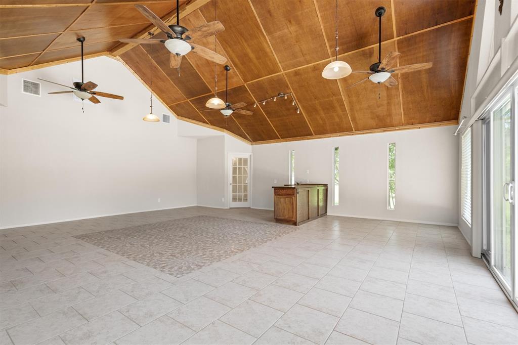 7710 Valley Ridge Drive Property Photo 17
