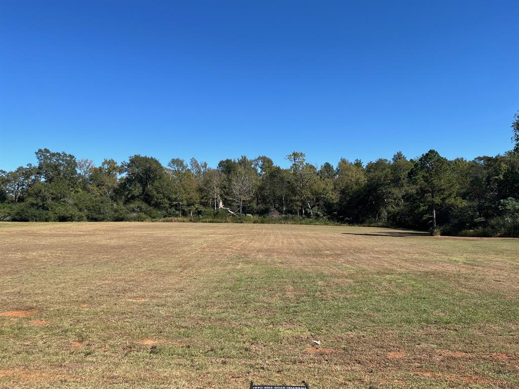 734 County Road 2527 Property Photo 3