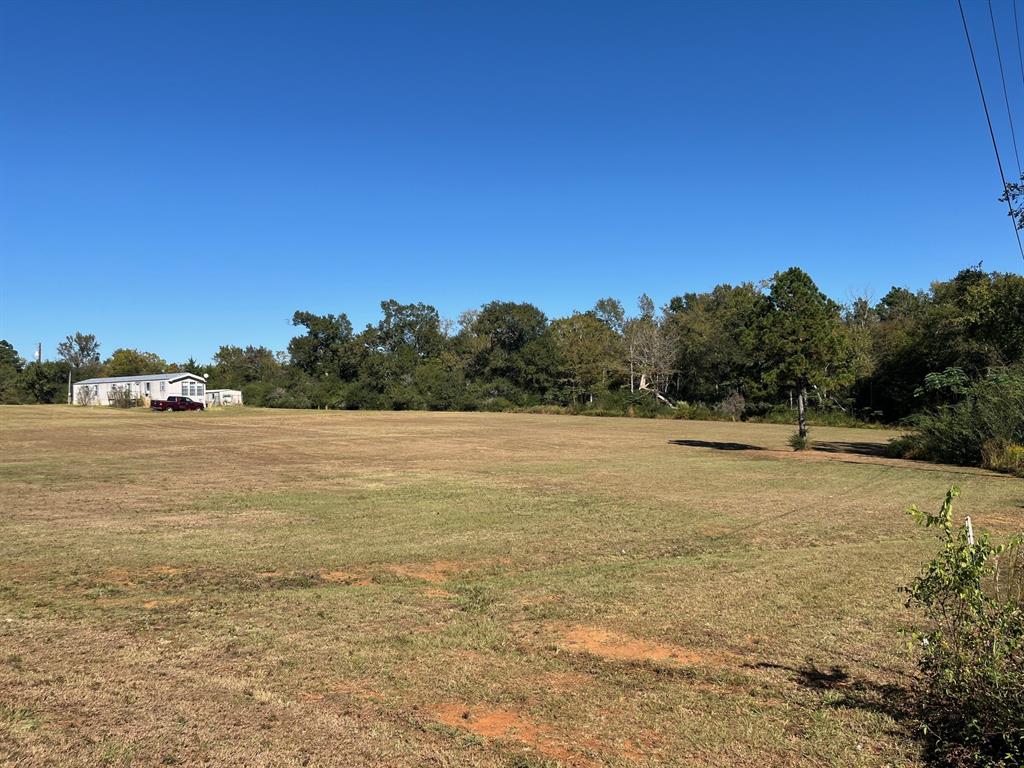 734 County Road 2527 Property Photo 5