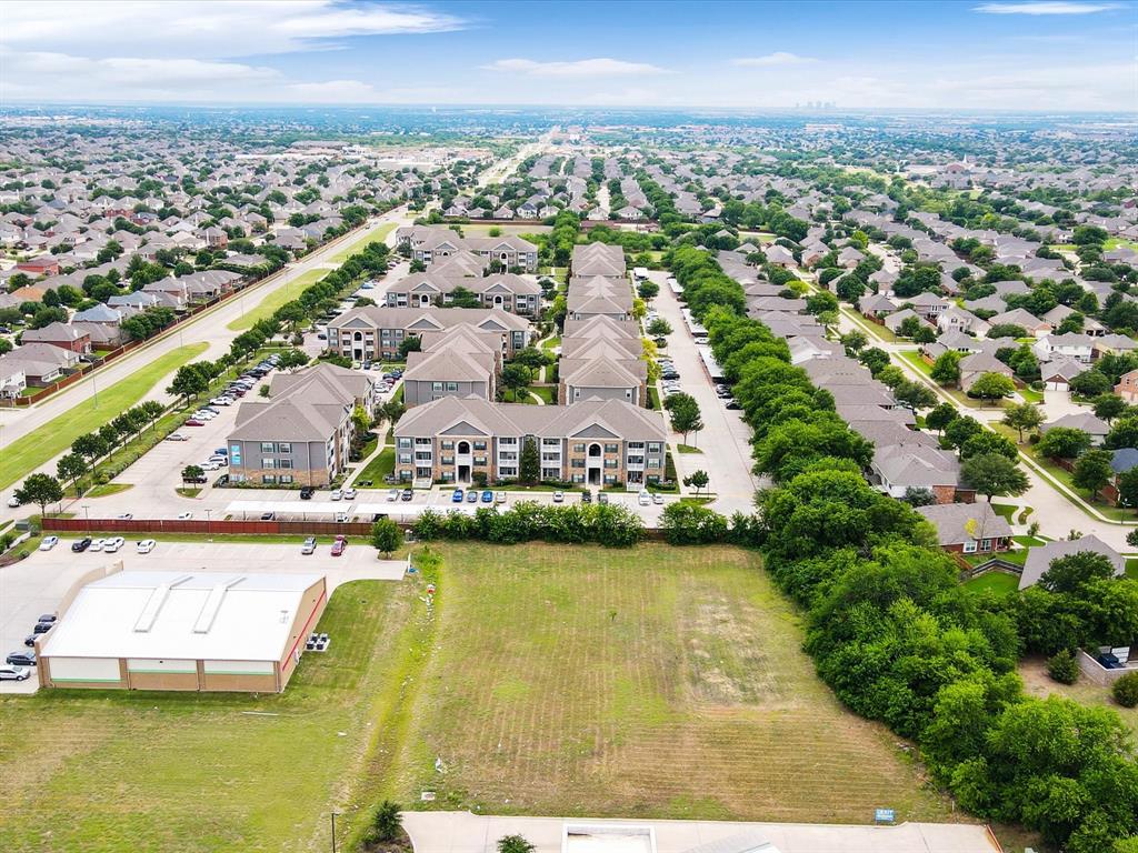 10751 N Beach Street Property Photo 2