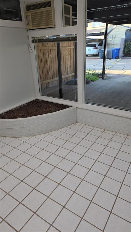 107 Malibu Drive Property Photo 8