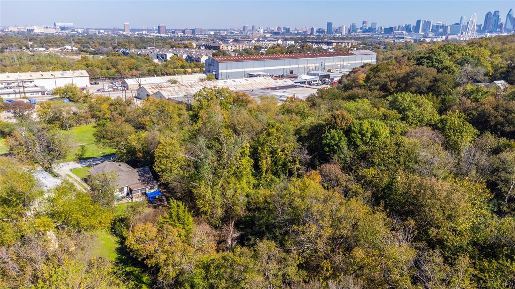 1600 Seale Street Property Photo 8