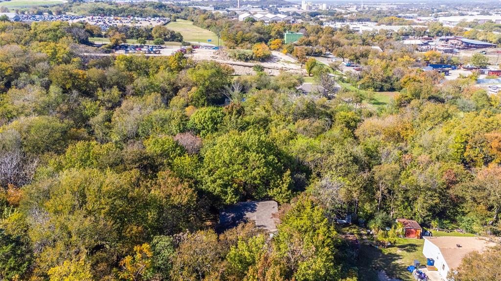 1600 Seale Street Property Photo 11