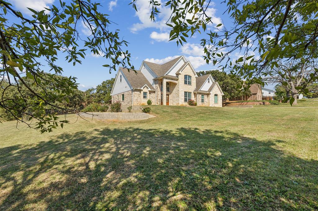 1701 Summit Drive Property Photo