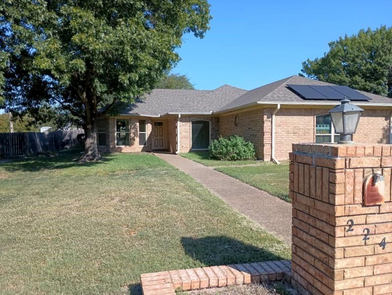 224 Crescent Drive Property Photo