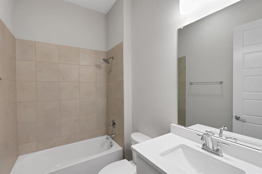 8010 Grizzly Run Drive Property Photo 21