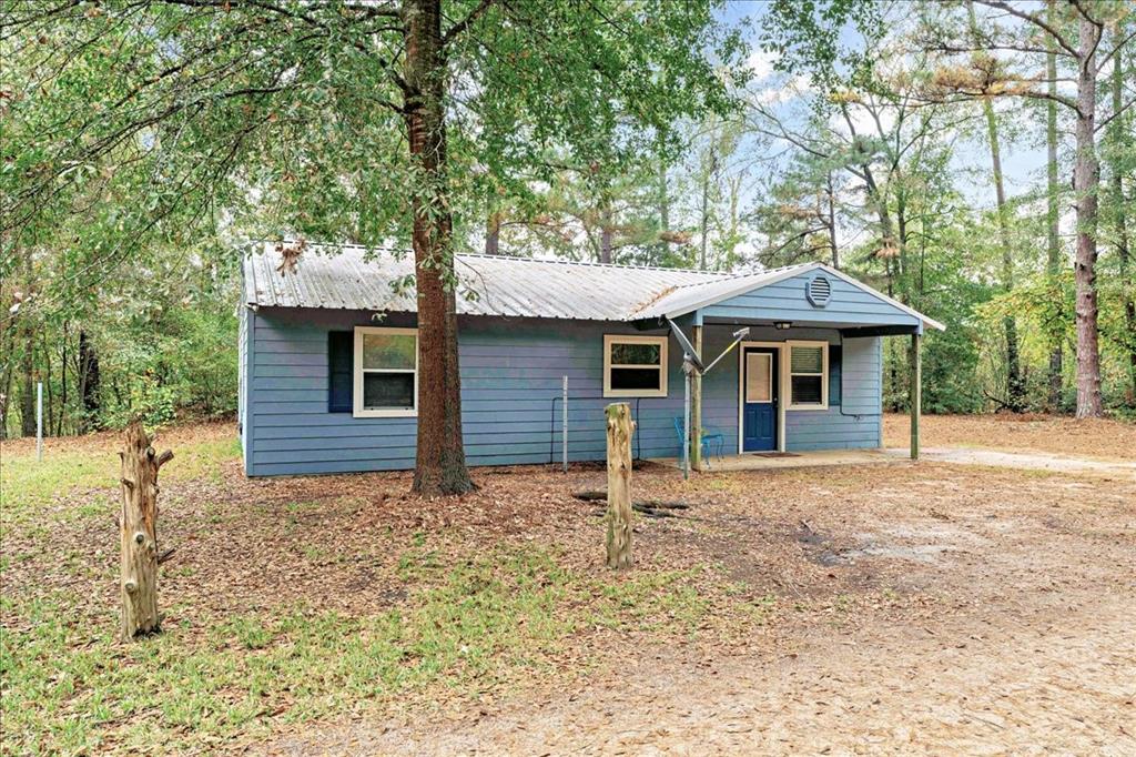 230 Private Road 7422 Property Photo
