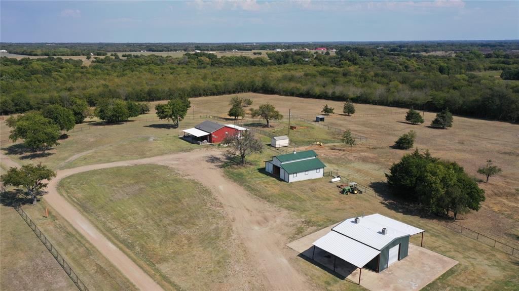 984 County Road 4027 Property Photo 2