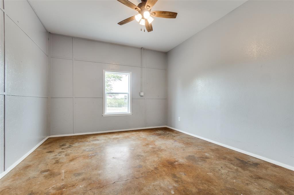 984 County Road 4027 Property Photo 6