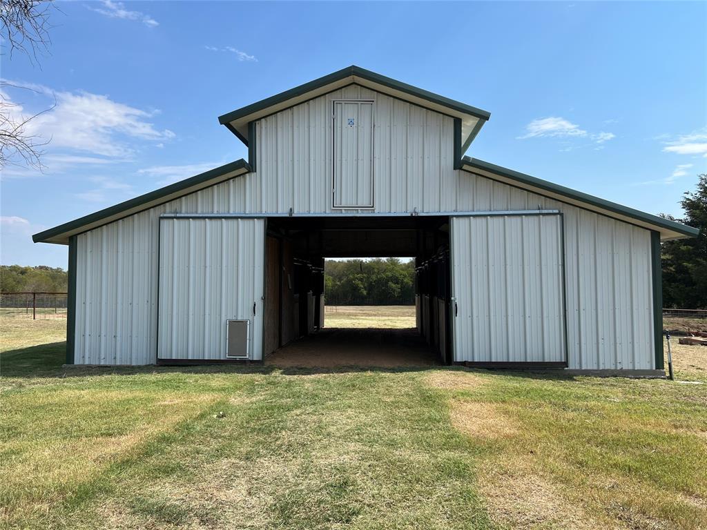 984 County Road 4027 Property Photo 12