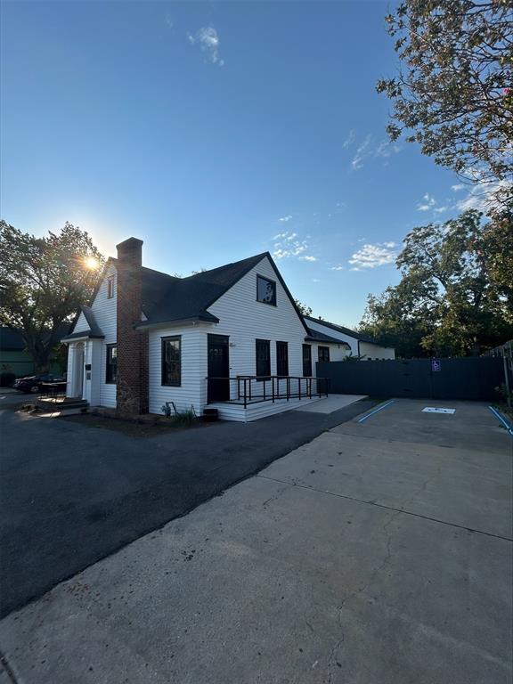 910 18th Street Property Photo 17