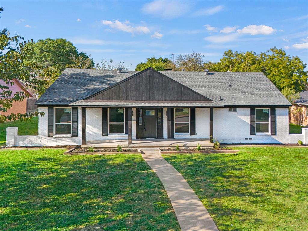 3841 Shady Hollow Lane Property Photo