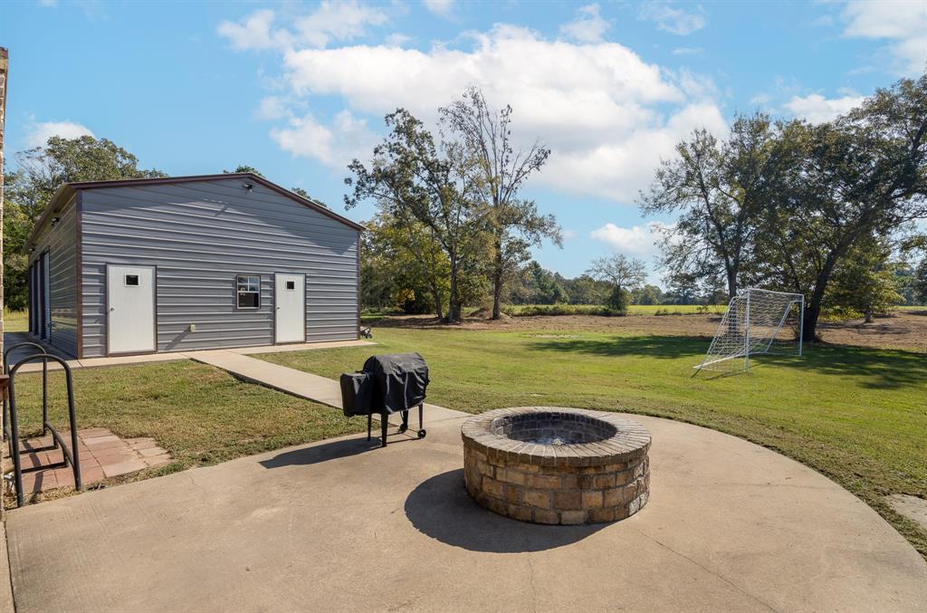 13043 County Road 4182 Property Photo 7